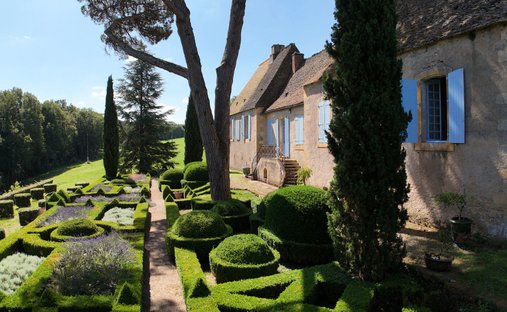 Estate in Montignac-Lascaux, Nouvelle-Aquitaine, France 1