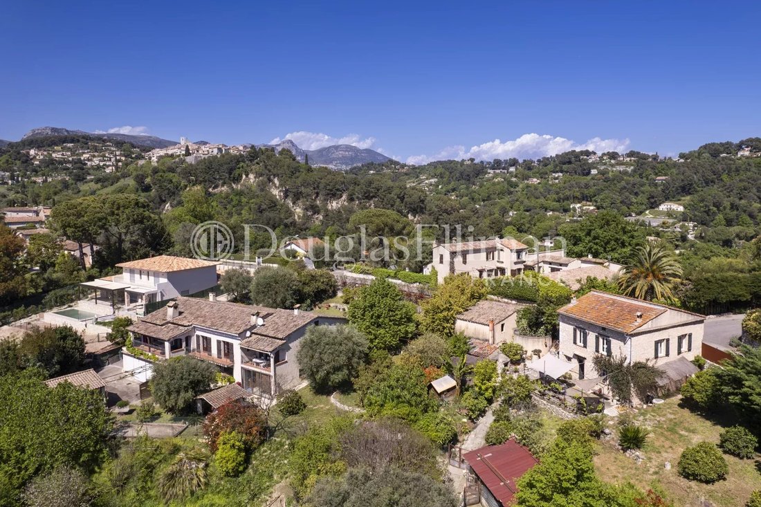 Villa in Saint-Paul-de-Vence, Provence-Alpes-Côte d'Azur, France 3 - 15606950