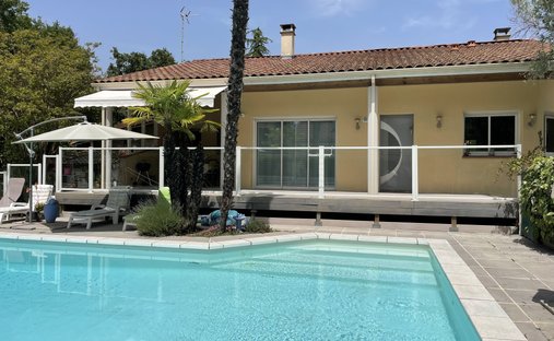 House in Cornebarrieu, Occitania, France 1