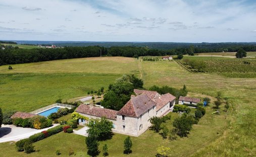 Estate in Ancien Hôpital, Beziers, France 1