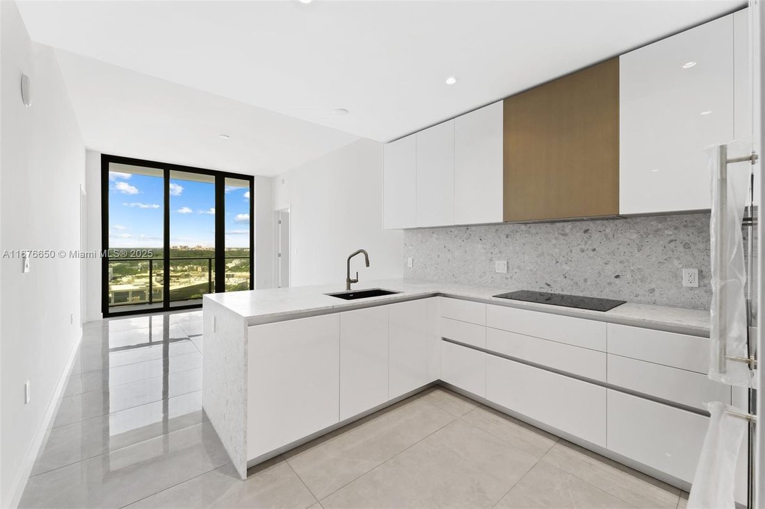 Condo in Miami, Florida, United States 5 - 16499367