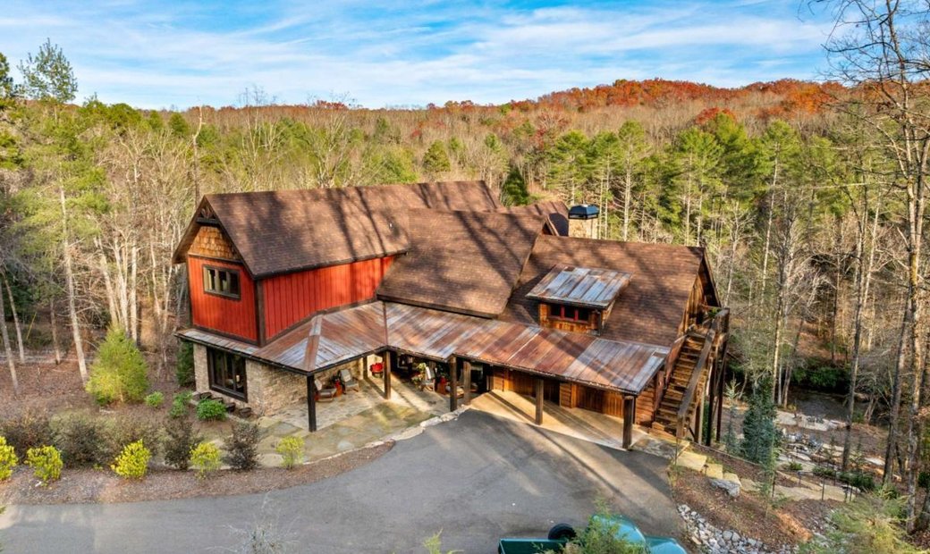 Single Family Residence In Blue Ridge In Blue Ridge, Georgia, United ...