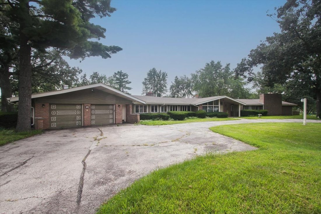 House in Bartlett, Illinois, United States 3 - 16501096