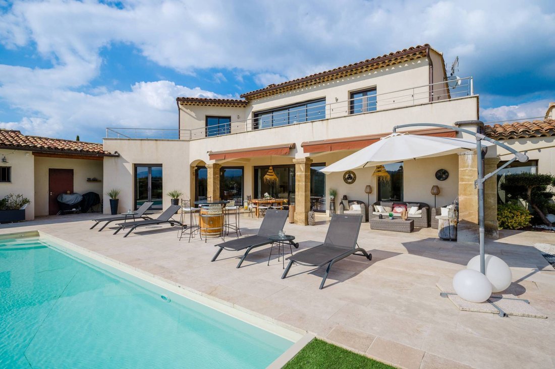 House in Roussillon, Provence-Alpes-Côte d'Azur, France 2 - 16487235