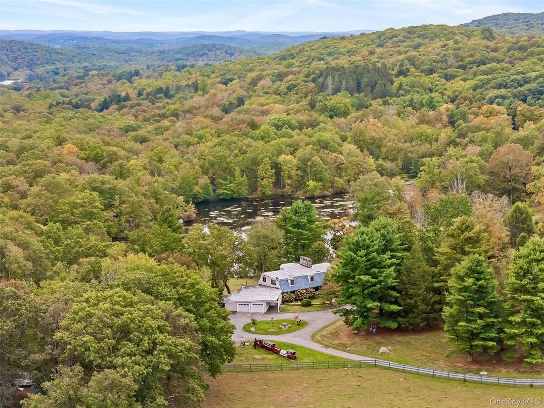 House in Carmel Hamlet, New York, United States 1 - 16498869