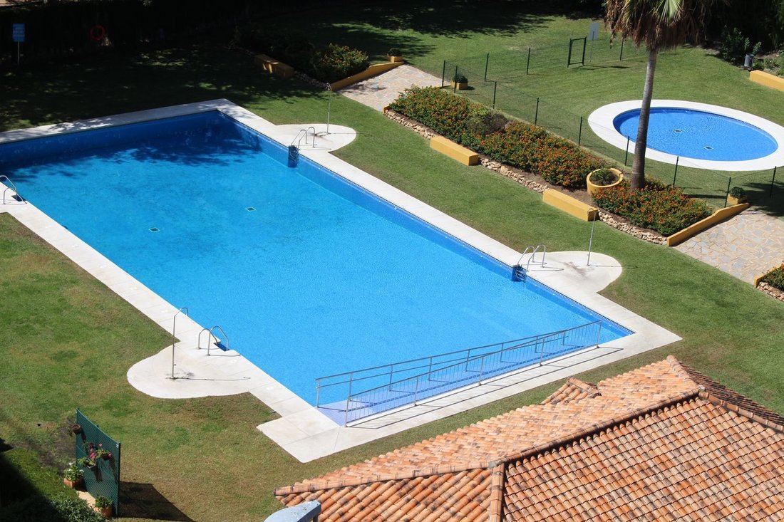 Penthouse in San Pedro de Alcantara, Andalusia, Spain 1 - 16500967