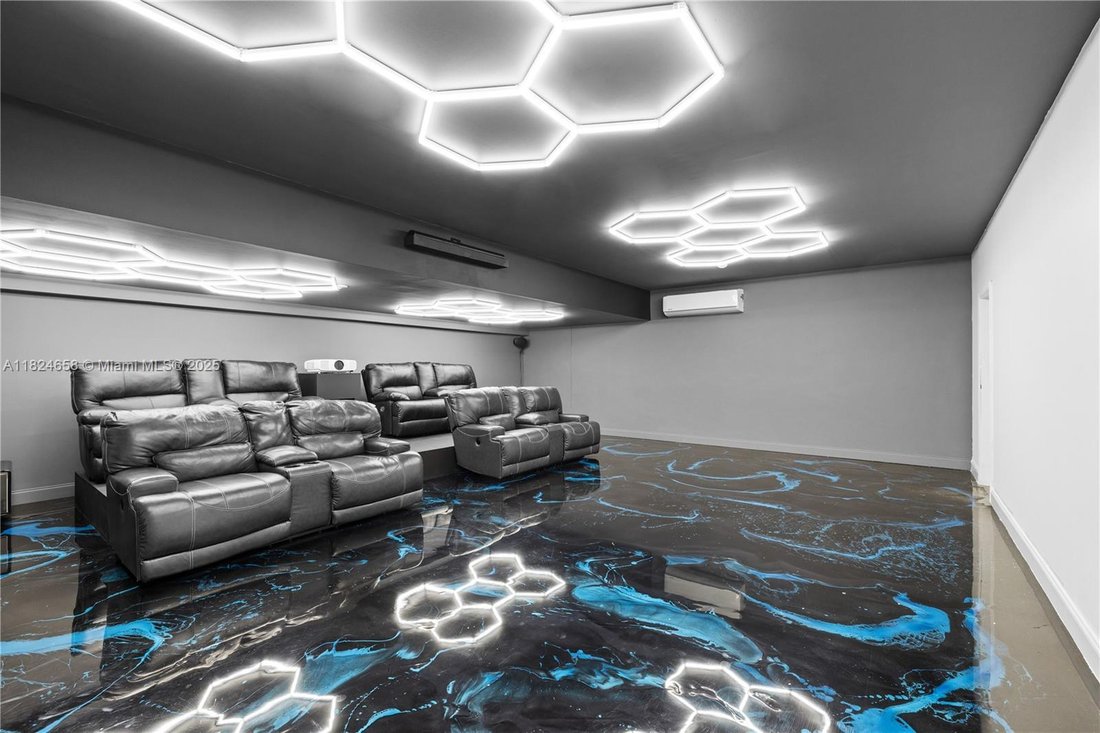 House in Miramar, Florida, United States 2 - 16499704