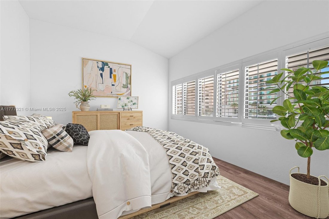 Townhouse in Golden Beach, Florida, United States 3 - 16499066
