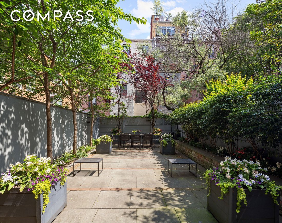 House in New York, New York, United States 4 - 16499152