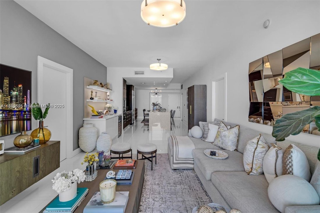 Condo in Miami, Florida, United States 2 - 16499867