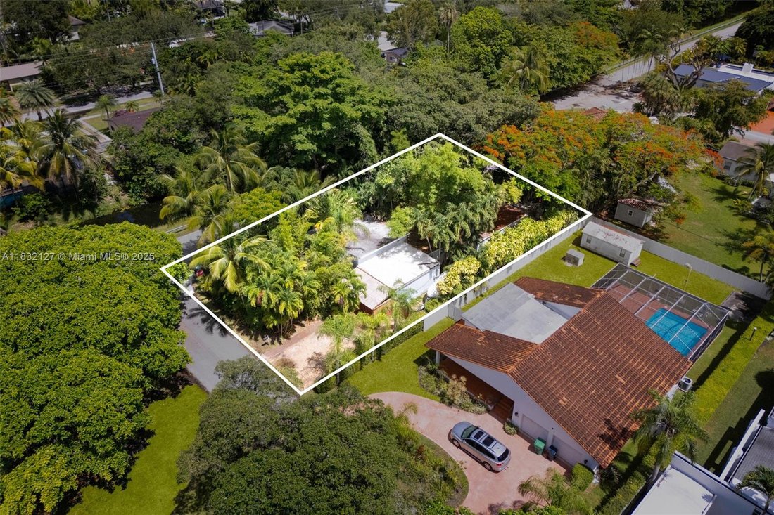 House in Miami, Florida, United States 1 - 16499828