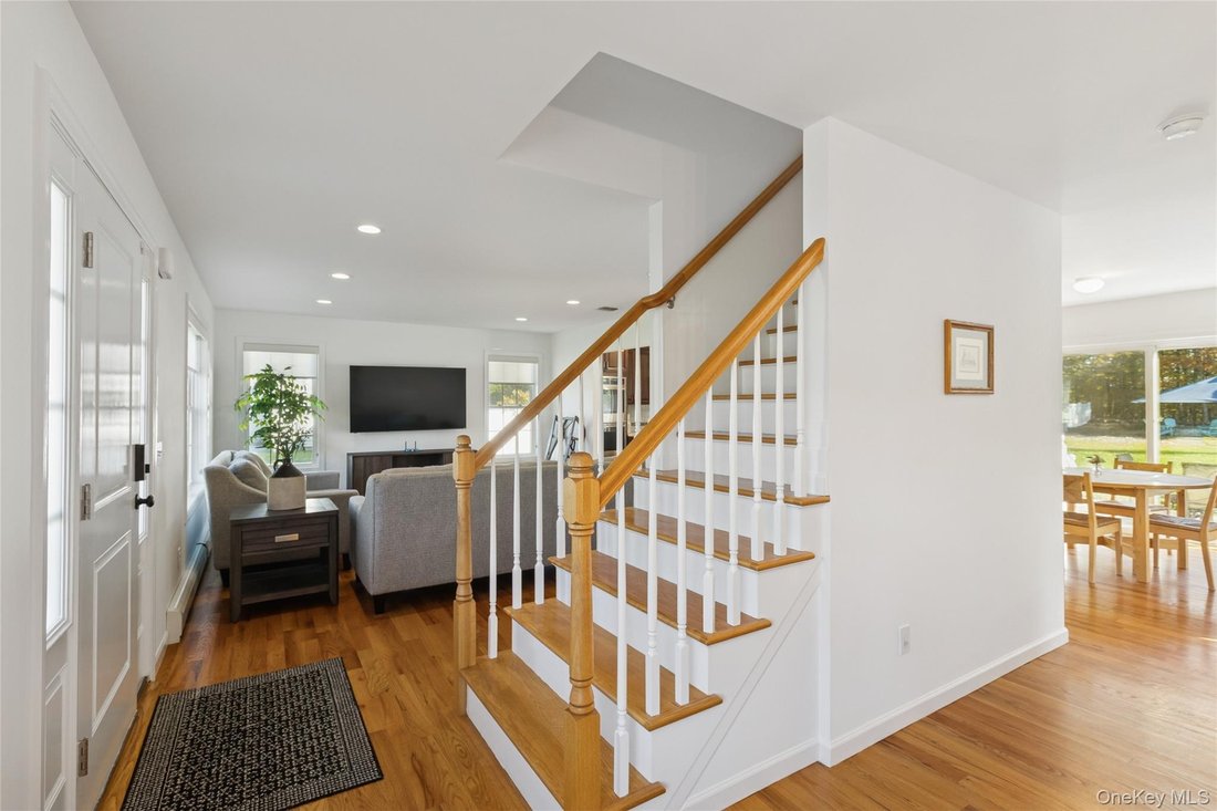 House in Calverton, New York, United States 3 - 16502558