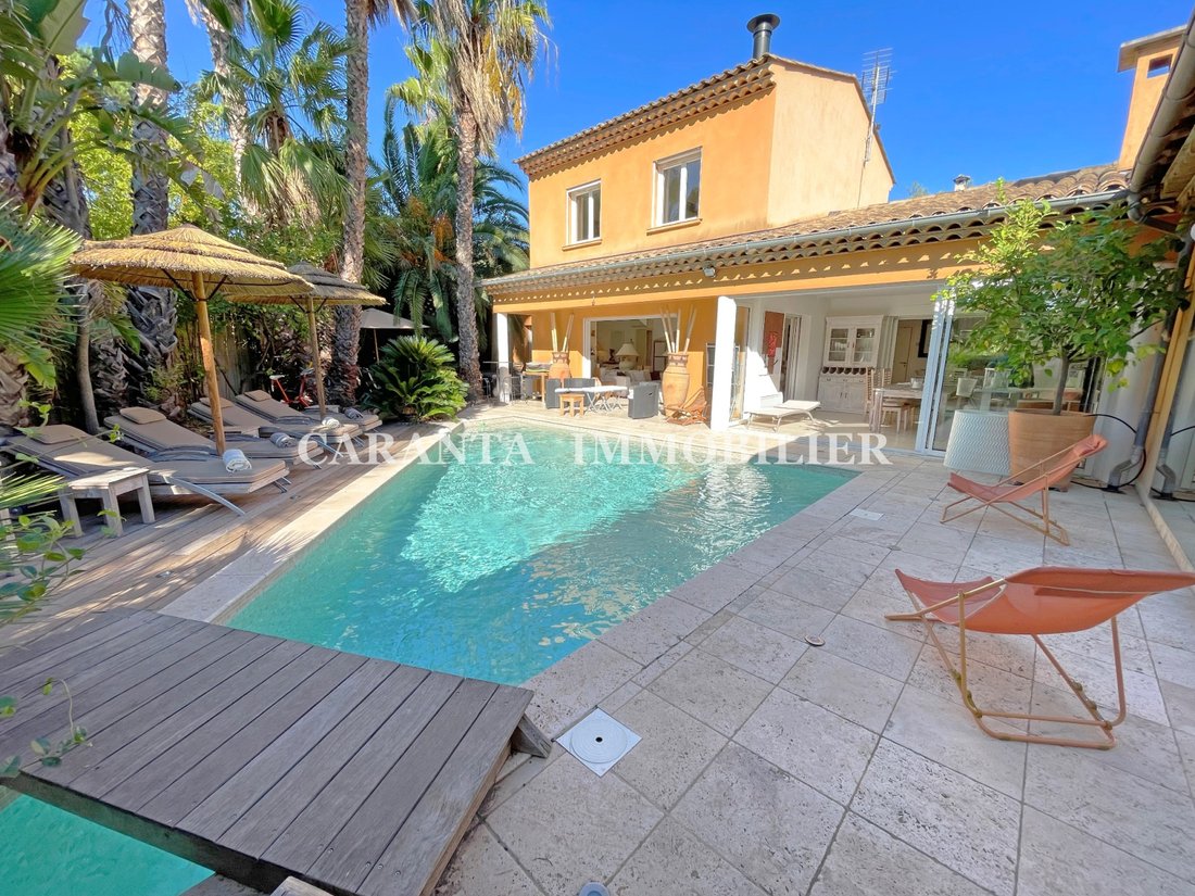Villa in Nartelle-Noyer-Bellevue-bd des Sardinaux, Sainte-Maxime, France 2 - 16334267