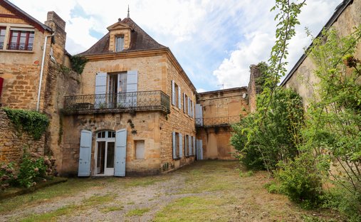 Apartment in Sarlat-la-Canéda, Nouvelle-Aquitaine, France 1