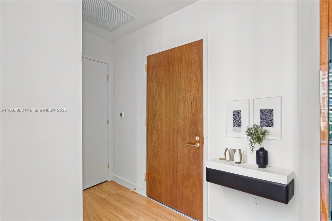 Condo in Miami, Florida, United States 4 - 16499374