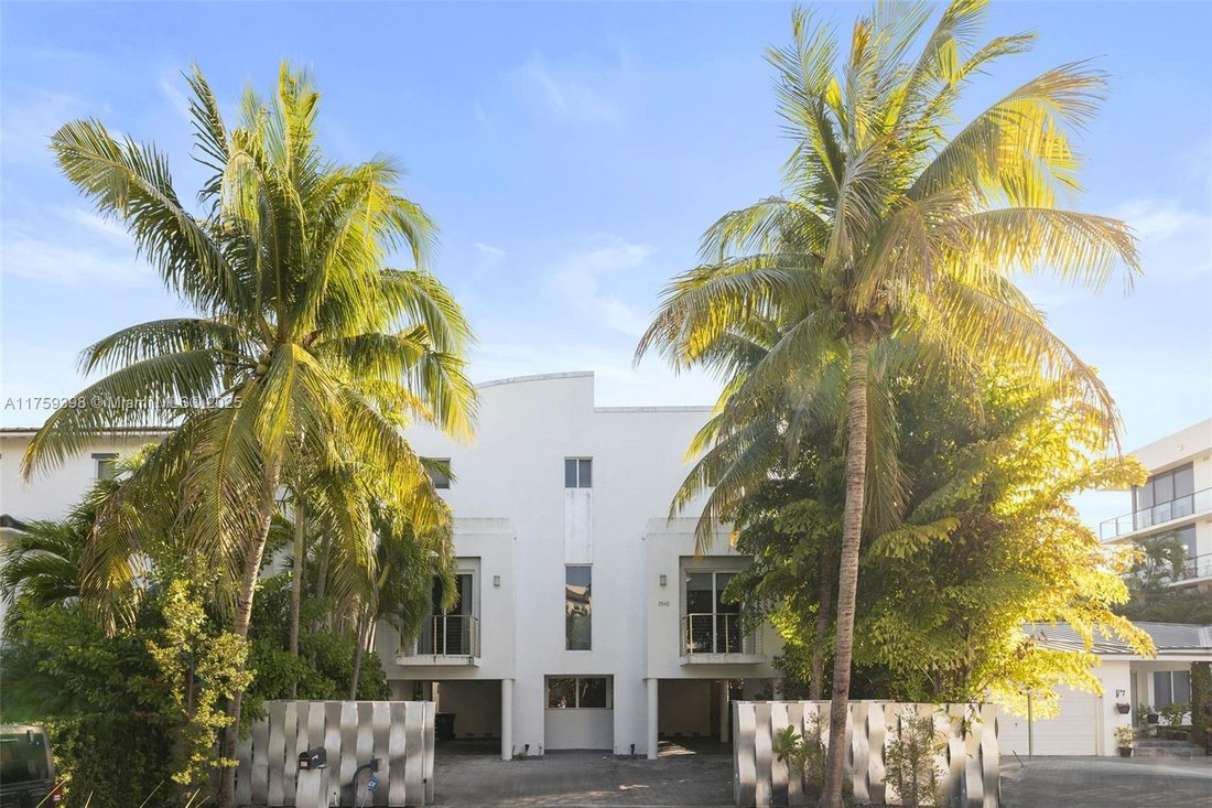 House in Miami, Florida, United States 1 - 16499938