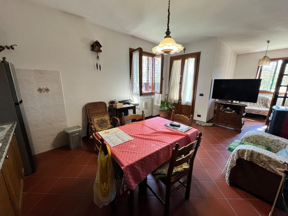 Villa in Antraccoli-Picciorana-Tempagnano, Lucca, Italy 4 - 16501635