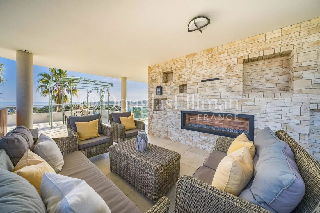 Apartment in Antibes, Provence-Alpes-Côte d'Azur, France 2 - 15960889