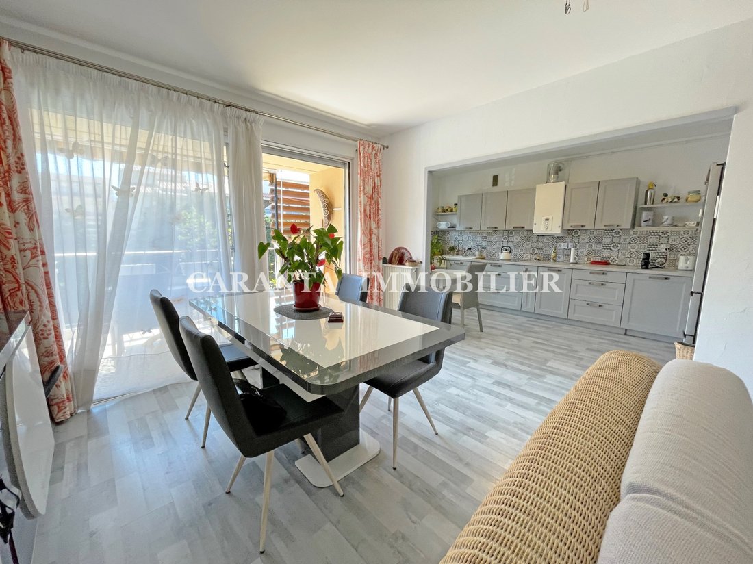 Apartment in Nartelle-Noyer-Bellevue-bd des Sardinaux, Sainte-Maxime, France 1 - 16334878