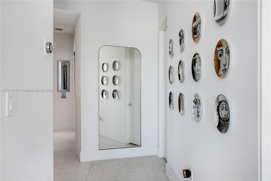 Condo in Miami, Florida, United States 3 - 16499323