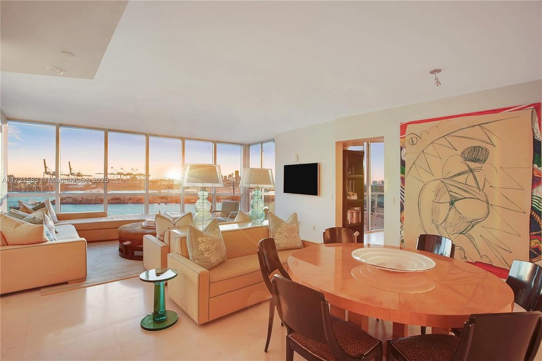Condo in Miami Beach, Florida, United States 5 - 16499339