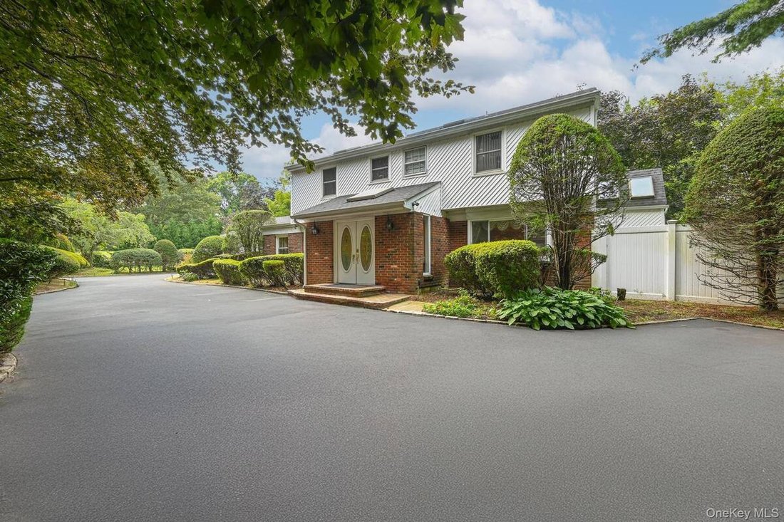 House in Huntington Station, New York, United States 2 - 16498989