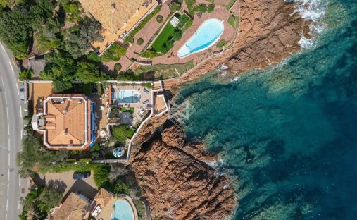 Villa a Le Dramont-Agay-Anthéor-Le Trayas, Saint-Raphaël, Francia 1