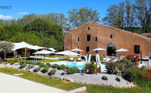 Castle for Sale in Forcalquier, Provence-Alpes-Côte d'Azur, France