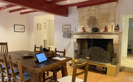 Castle for Sale in Montcaret, Nouvelle-Aquitaine, France