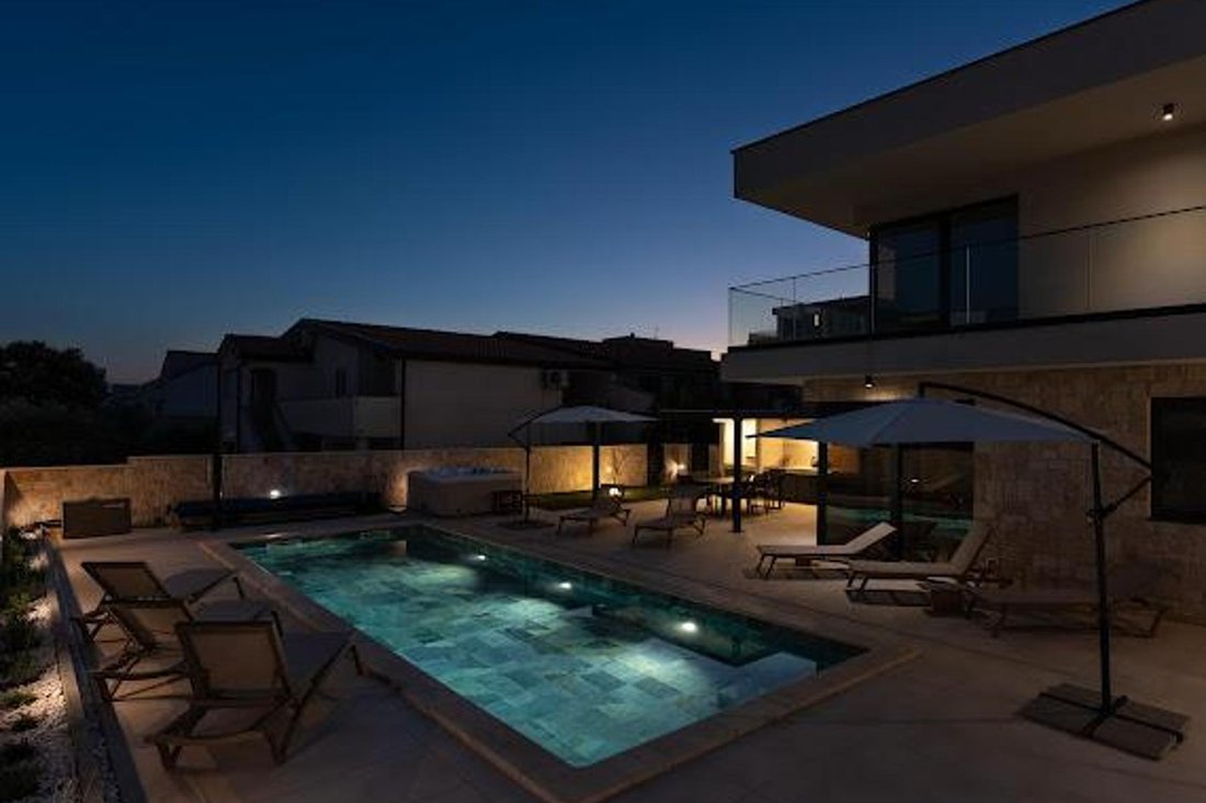 Villa in Mandre, Croatia 1 - 16502486