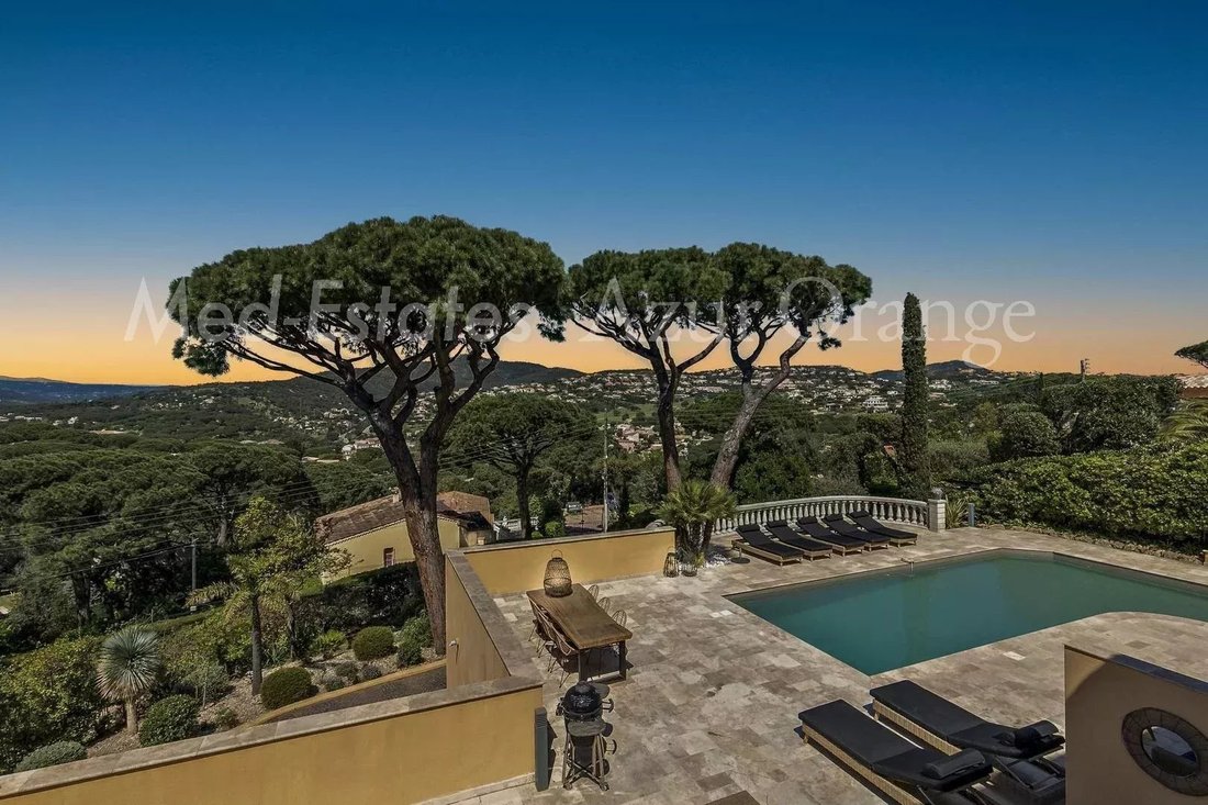 Villa in Ville-Les Saquedes-Le Bouillonnet, Sainte-Maxime, France 1 - 16501760