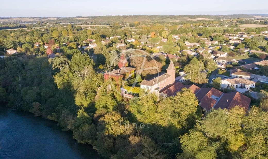 Château Lavaur 257.0 Sqm 4 Bedrooms