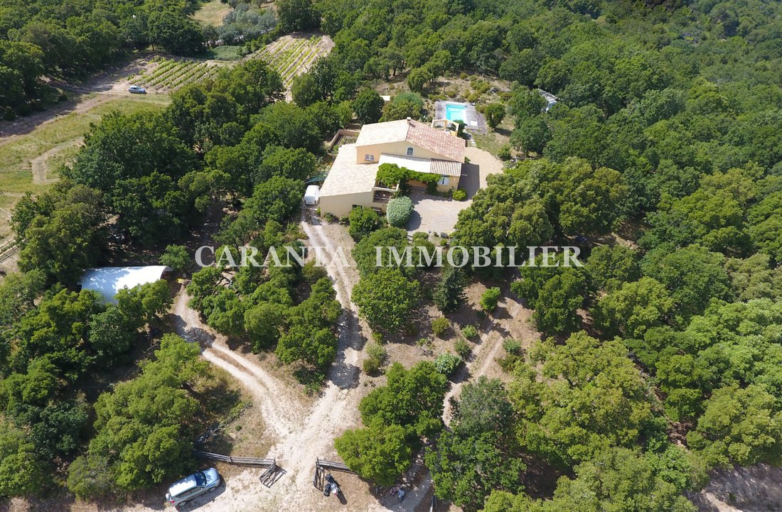 Villa in La Garde-Freinet, Provence-Alpes-Côte d'Azur, France 1 - 16334926