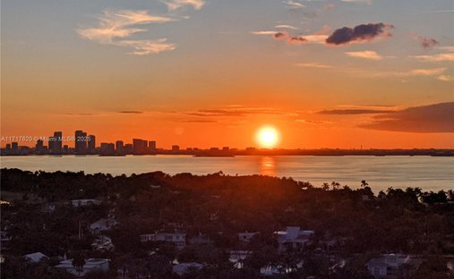 Condo in Miami Beach, Florida, United States 1