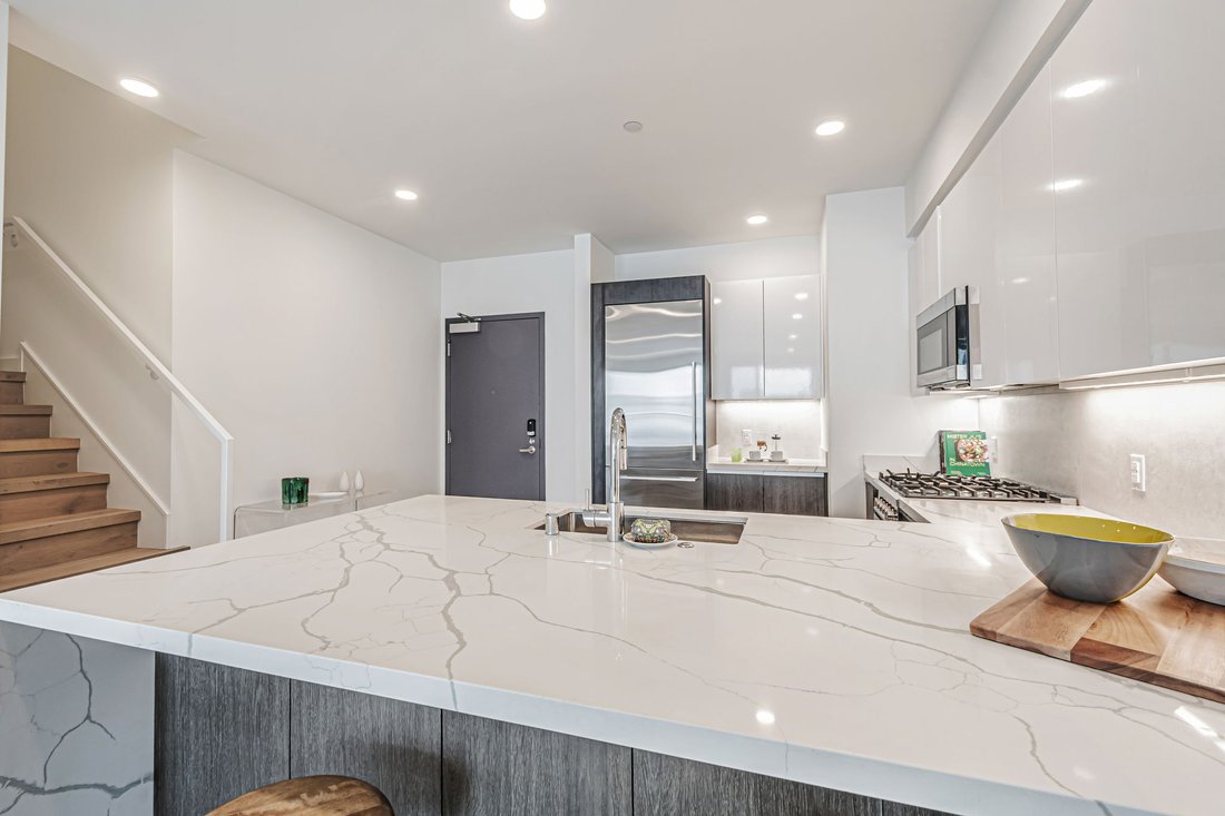 Condo in San Francisco, California, United States 5 - 16501618