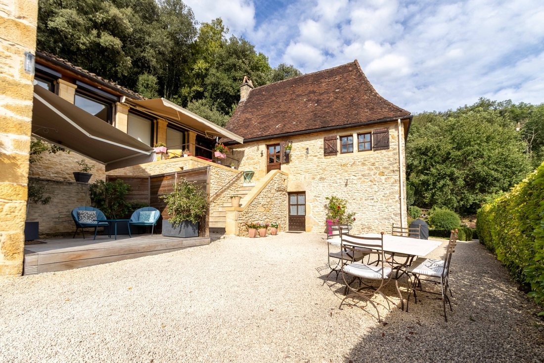 House in Sarlat-la-Canéda, Nouvelle-Aquitaine, France 2 - 16502341
