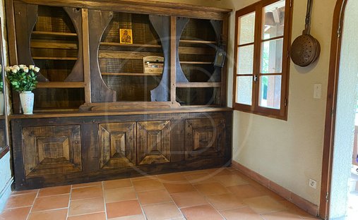 Castle for Sale in Montcaret, Nouvelle-Aquitaine, France - 4