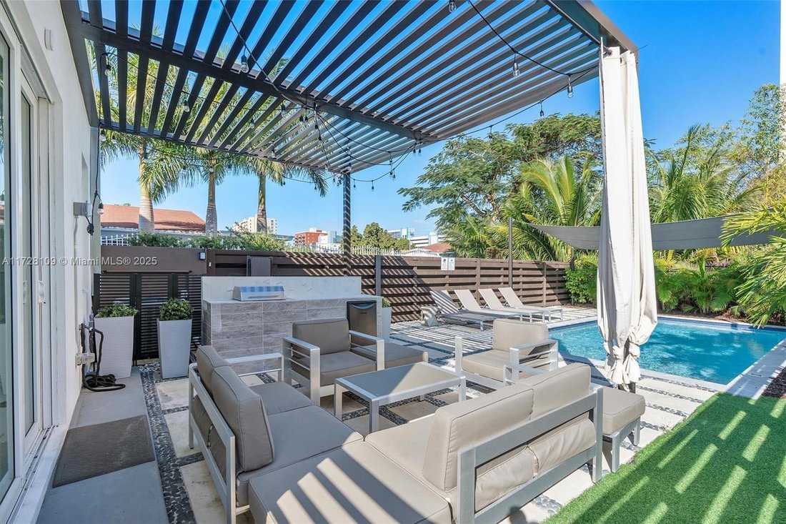 Townhouse in Miami, Florida, United States 1 - 16499917