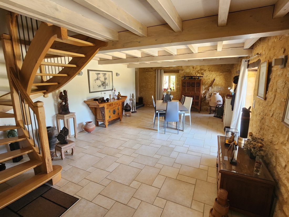 Estate in Sarlat-la-Canéda, Nouvelle-Aquitaine, France 4 - 16502358