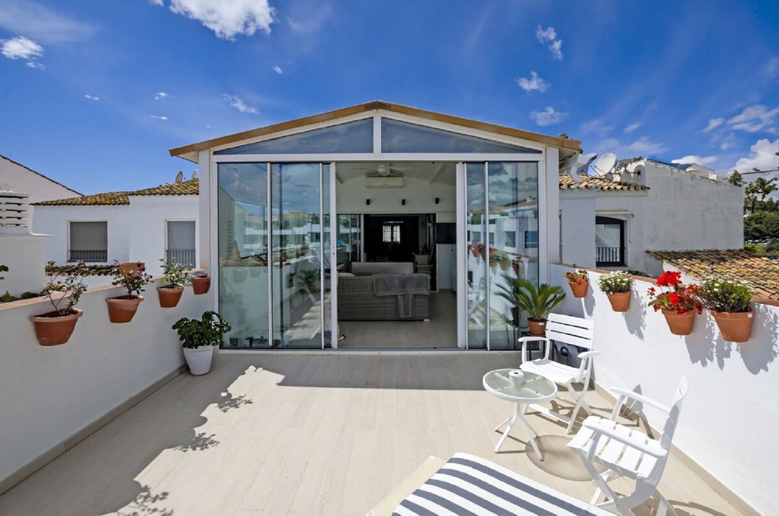 Penthouse in Puerto Banus, Marbella, Spain 1 - 16500930