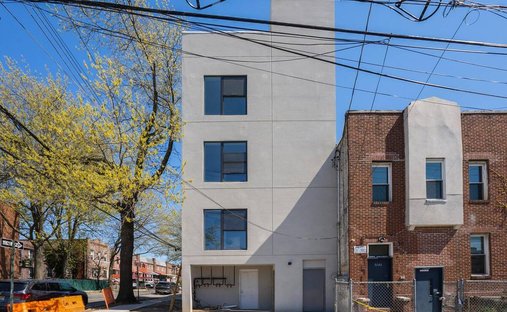House in New York, New York, United States 1