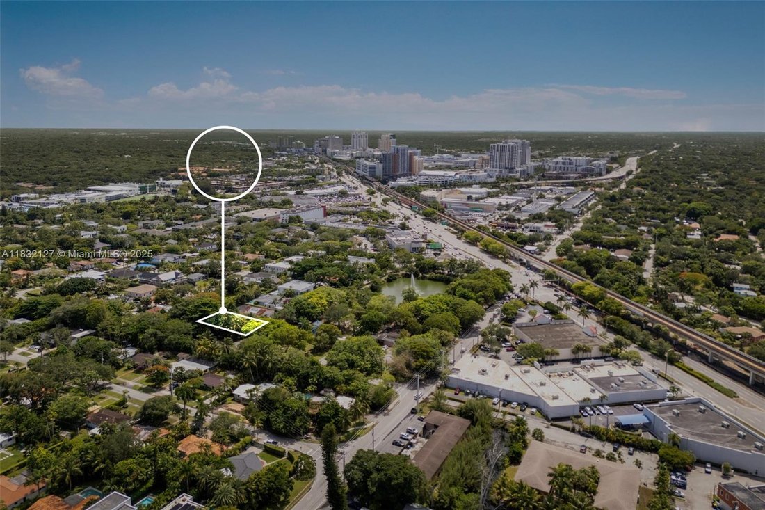 House in Miami, Florida, United States 2 - 16499828