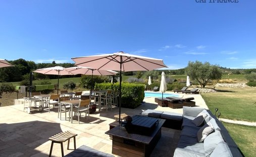 Castle for Sale in Forcalquier, Provence-Alpes-Côte d'Azur, France