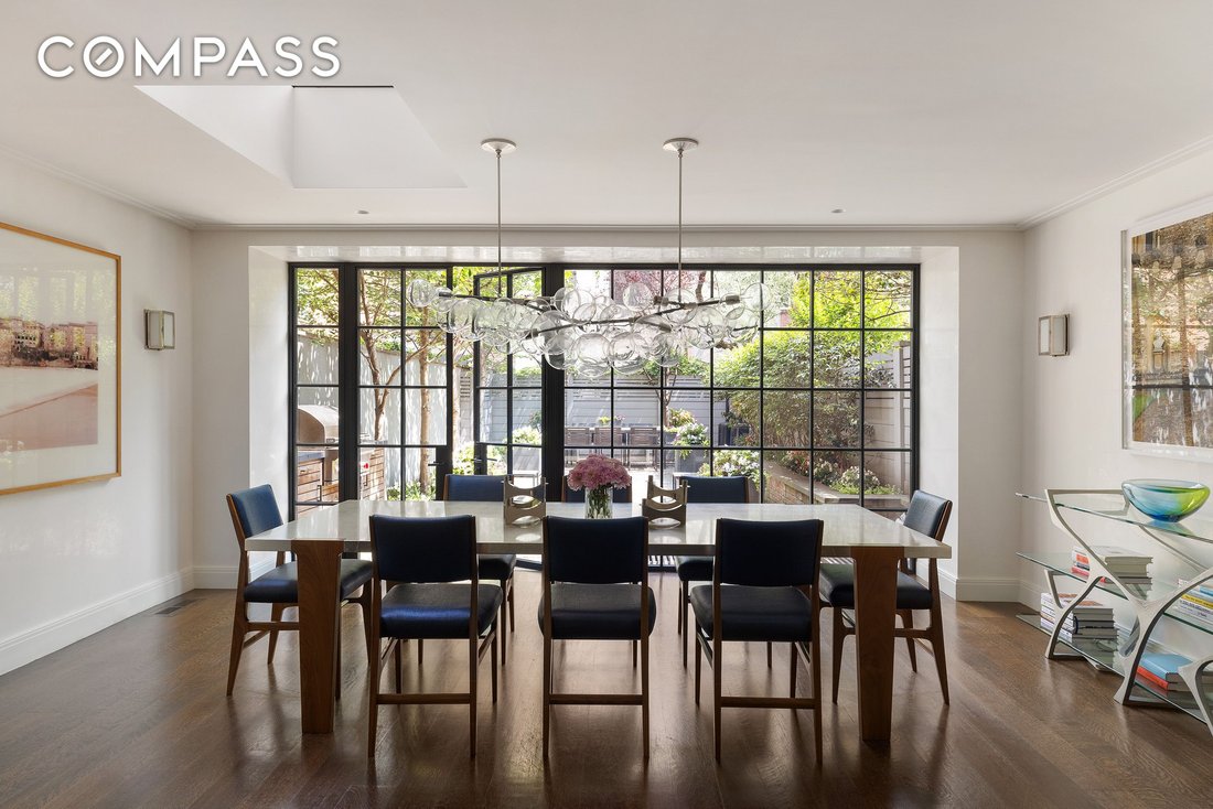 House in New York, New York, United States 3 - 16499152