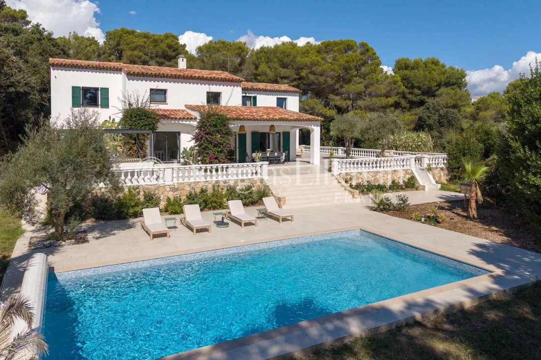 Villa in L'Estagnol, Antibes, France 1 - 16358648