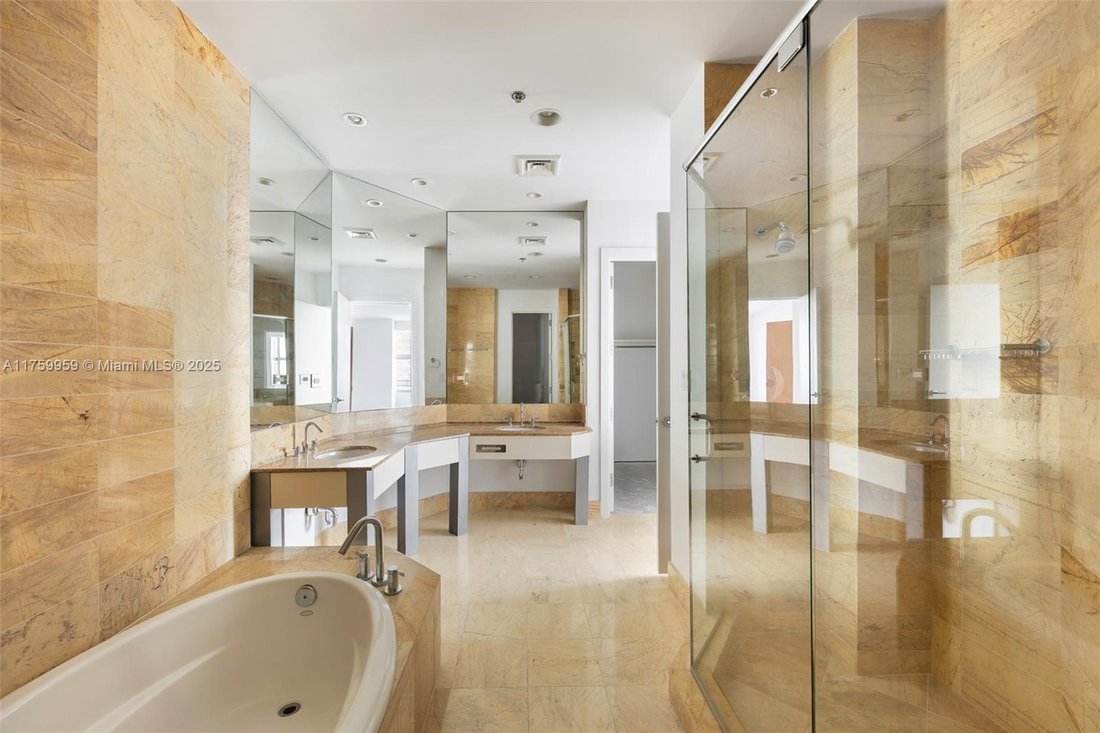 Condo in Miami, Florida, United States 3 - 16499817
