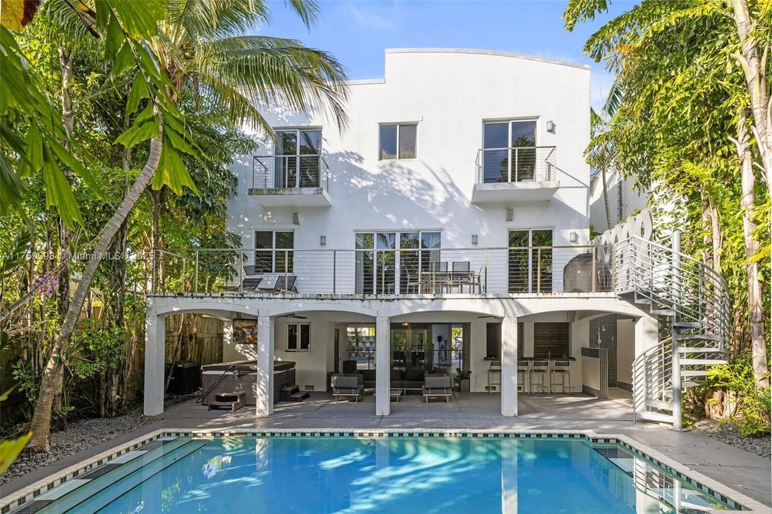 House in Miami, Florida, United States 2 - 16499938
