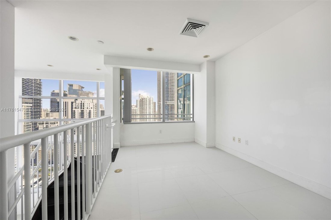 Condo in Miami, Florida, United States 3 - 16499780