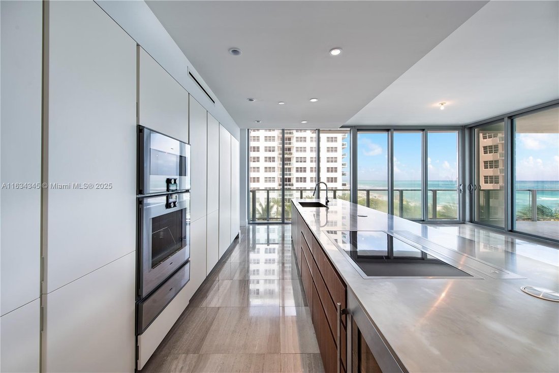 Condo in Miami Beach, Florida, United States 5 - 16499190