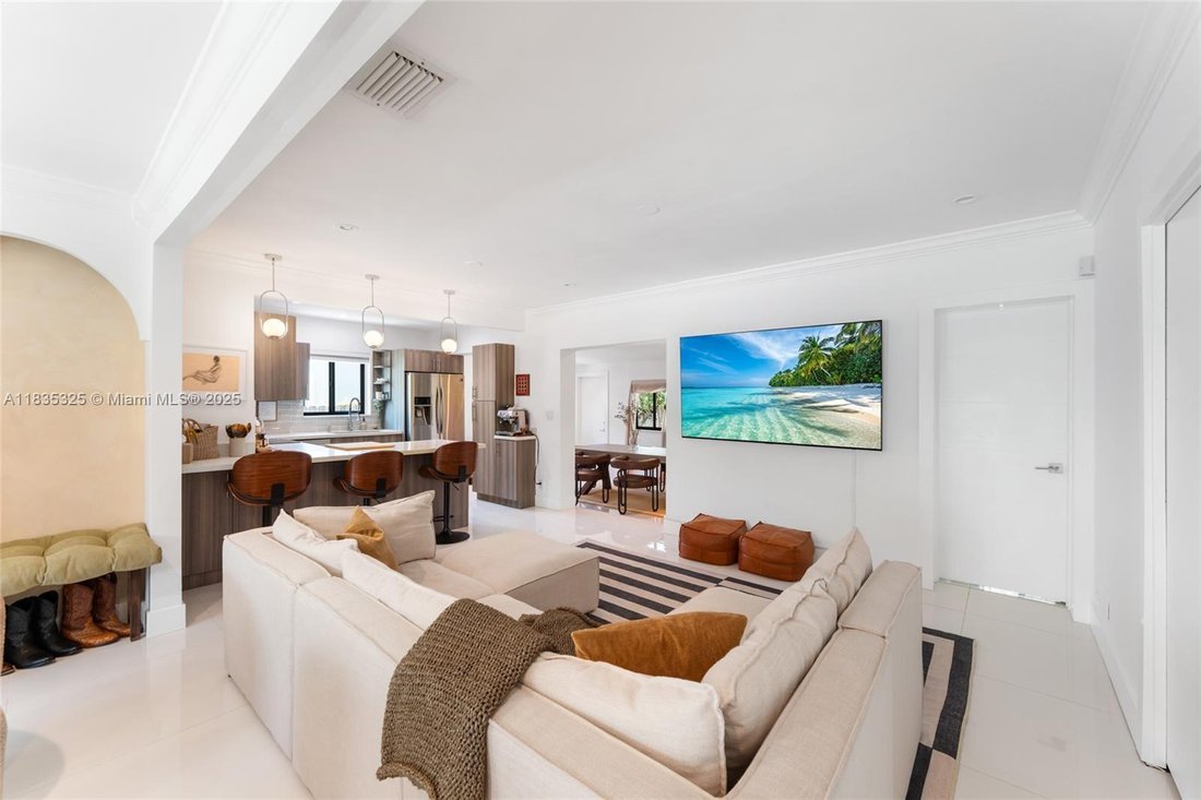 House in Miami, Florida, United States 5 - 16499986